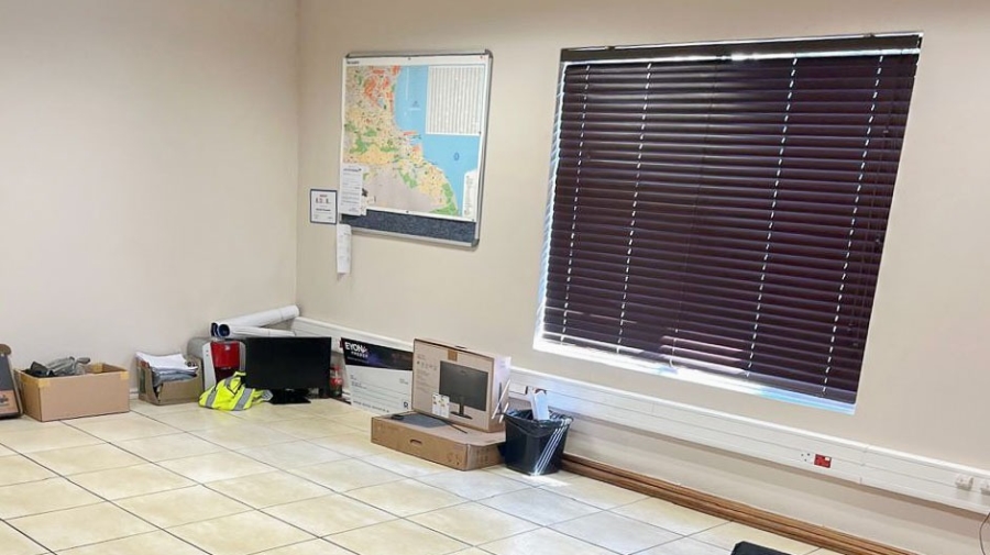 To Let Commercial Property for Rent in Newton Park Eastern Cape